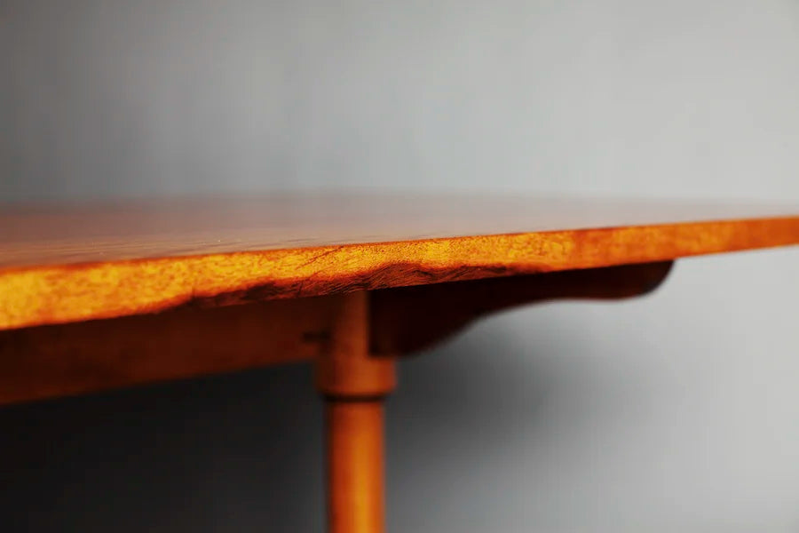 Avodire Shaker Dining Table — construction detail; original Kendrick Anderson design reference, not a Gulmohar teak product photograph