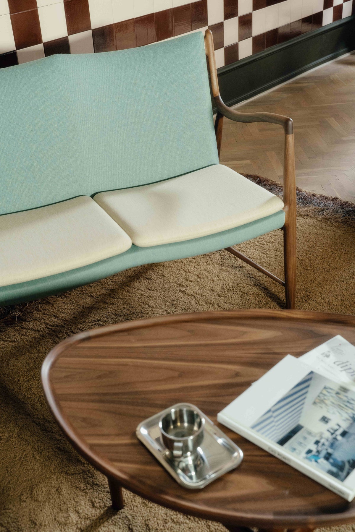 45 Sofa seat and curved wooden arms, original walnut design reference