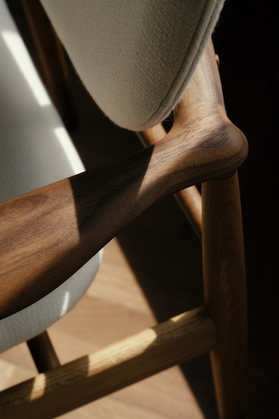 48 Sofa Bench backrest and frame joint detail, original design reference