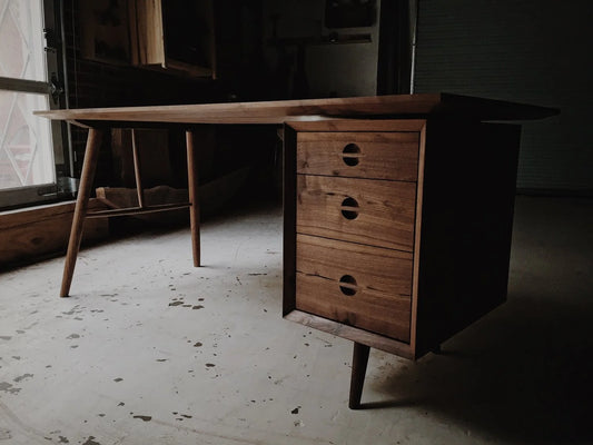 John Foreman Desk — overall view; original Kendrick Anderson design reference, not a Gulmohar teak product photograph