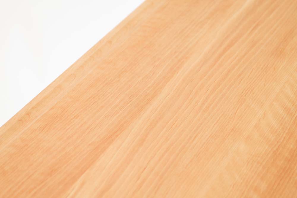 Alnus japonica furniture Desk: Tabletop detail; original design reference, not Gulmohar teak finish