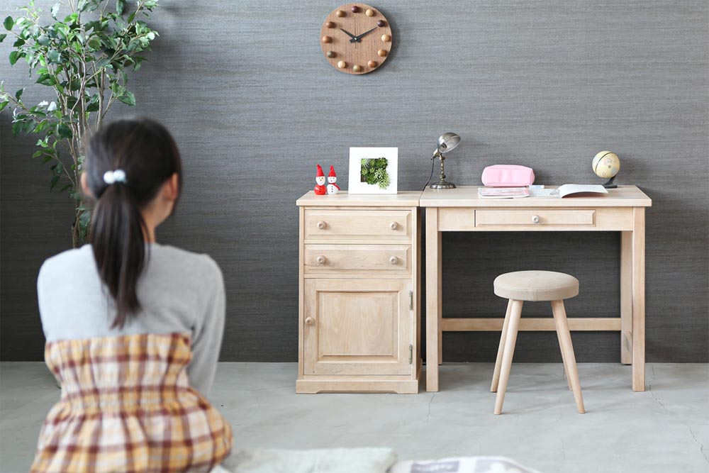 Northern Forest Desk: Overall design reference; original design reference, not Gulmohar teak finish