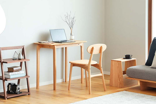 LISCIO Desk: Overall design reference; original design reference, not Gulmohar teak finish