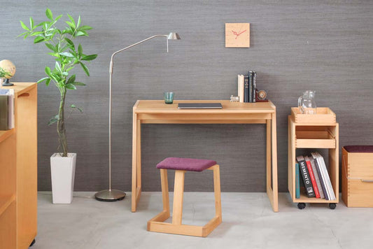 Alnus japonica furniture Desk: Overall design reference; original design reference, not Gulmohar teak finish