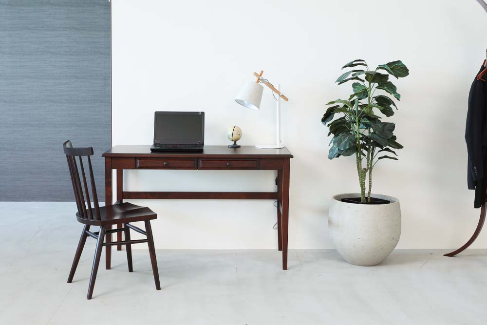 Hokkai Desk: Alternate design reference; original design reference, not Gulmohar teak finish