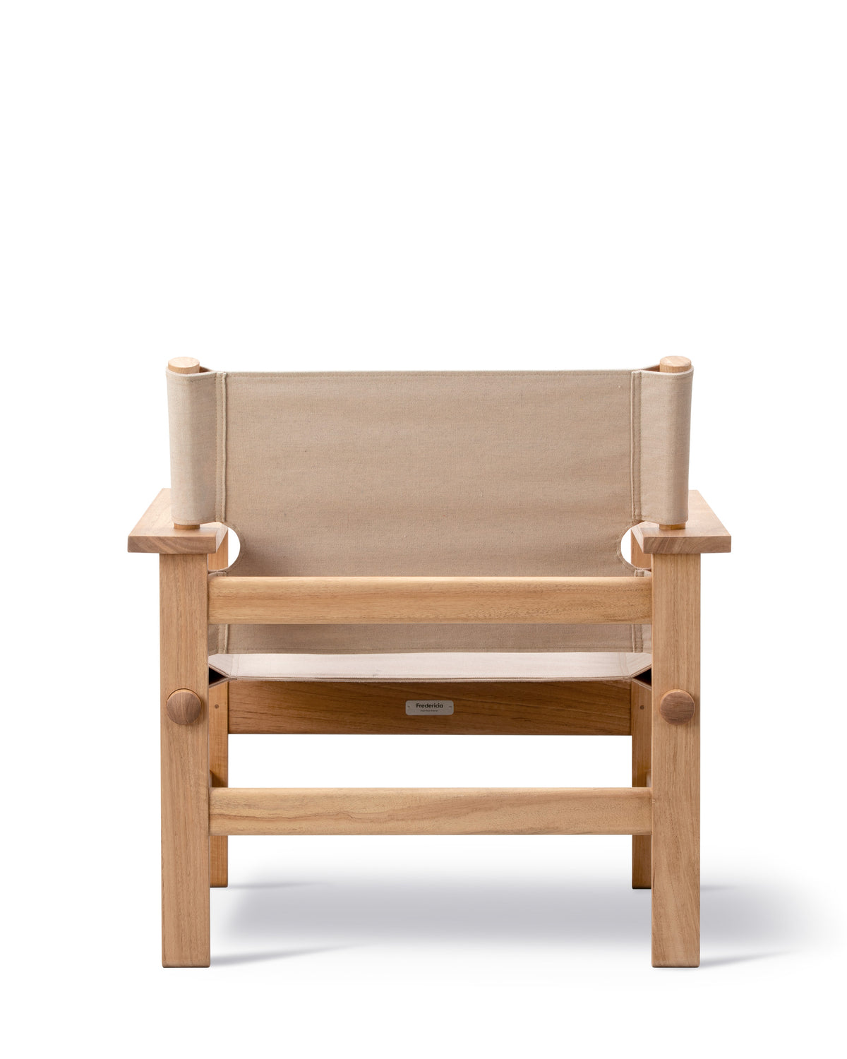 The Canvas Chair Outdoor, reference view 3. Fredericia design photograph; Gulmohar wooden components made in teak.