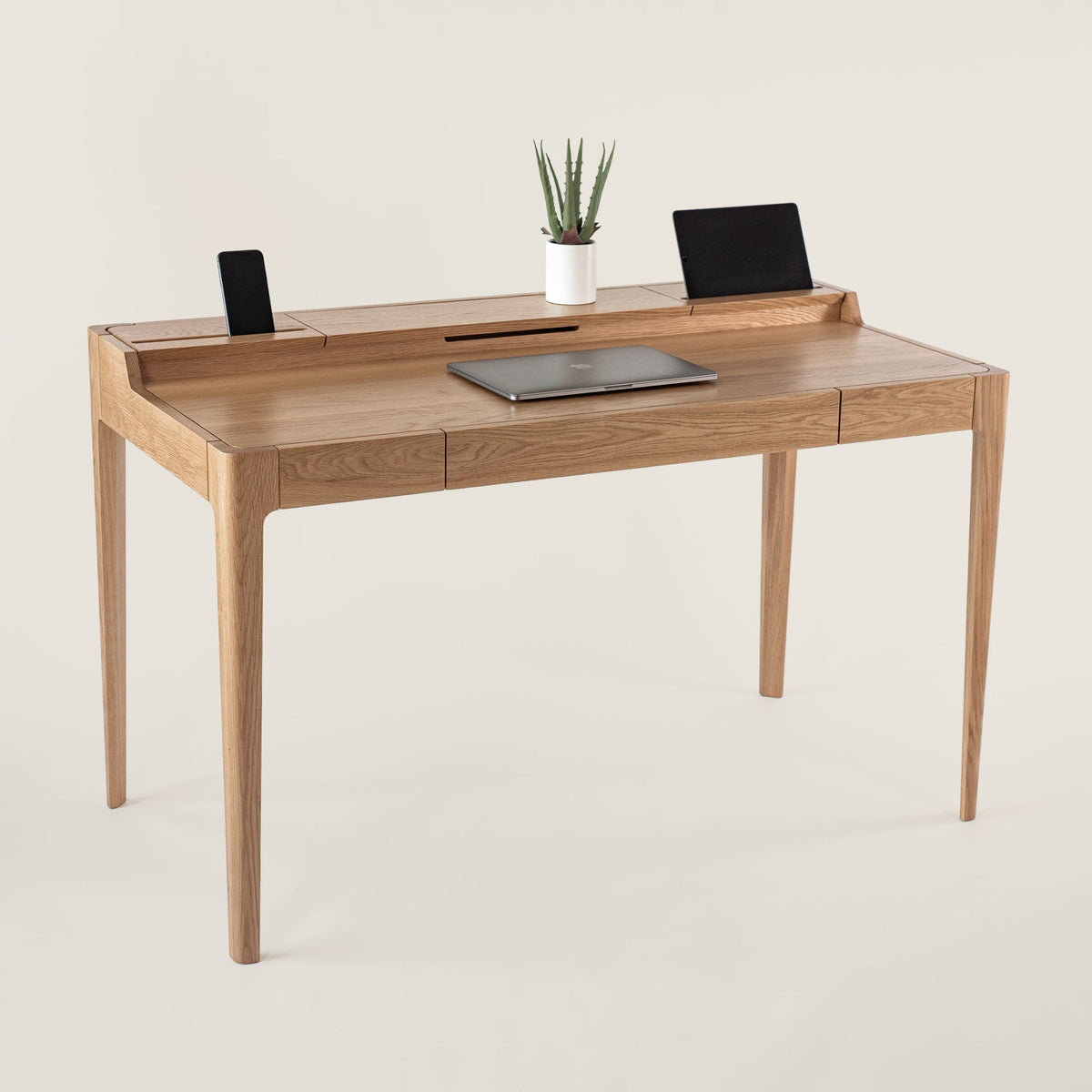 Nova Desk original design reference by Moss Design, view 1