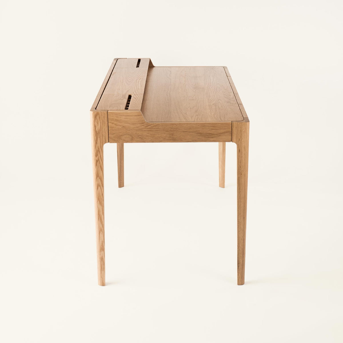 Nova Desk original design reference by Moss Design, view 3