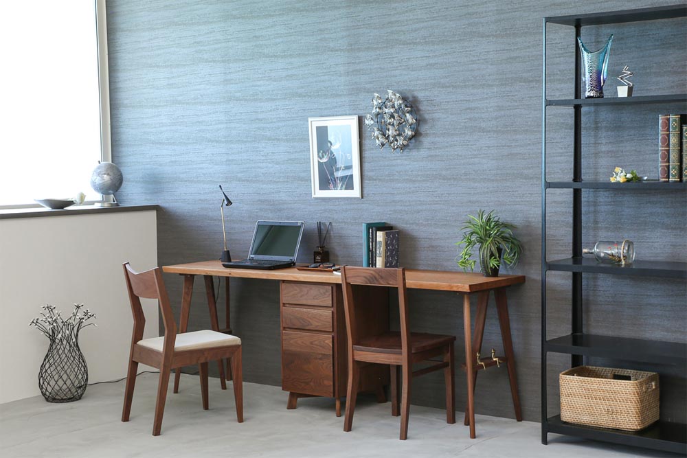 Solid Desk: Overall design reference; original design reference, not Gulmohar teak finish