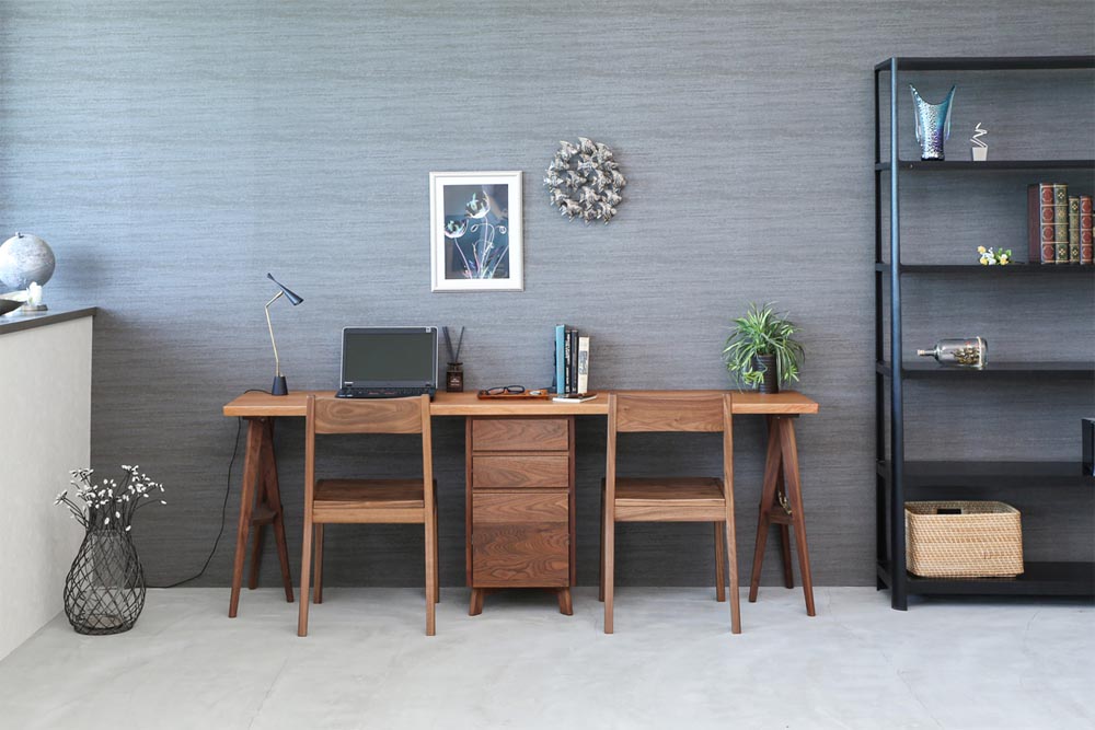 Solid Desk: Alternate design reference; original design reference, not Gulmohar teak finish